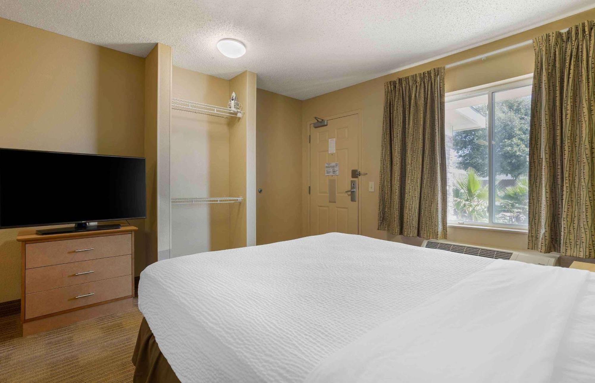 Extended Stay America Suites - Houston - Зе-Вудлендс Экстерьер фото